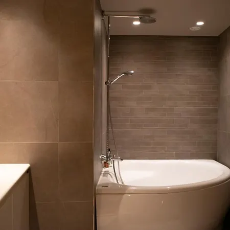Vilmsi 44 Cozy 85m2 With Sauna In Kadriorg